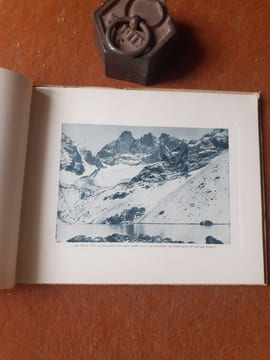 Les plus hautes cîmes du Dauphiné
. ODDOUX (édité par)
