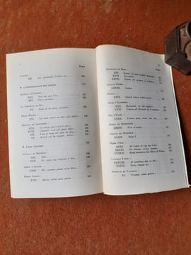 Trobar XIIe - XIIIe siècles - Soixante chansons de troubadours situées et annotées avec une étude sur la langue et le texte du Trobar et un lexique
. ...