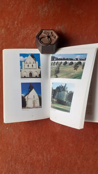 La chevauchée de Jehanne la Pucelle, de Vaucouleurs à Chinon - Journal de marche de Jehanne la Pucelle
. VACHON Maurice