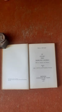 Le livre des Darons sacrés (Dessins originaux de l'auteur)
. DEVAUX Pierre
