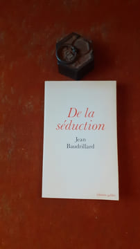 De la séduction
. BAUDRILLARD Jean