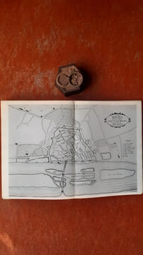 Histoire de Mantes et du Mantois à travers Chroniques et Mémoires, des origines à 1792
. LACHIVER Marcel