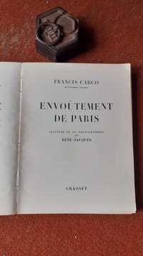 Envoûtement de Paris. Illustré de 112 photographies par René-Jacques
. CARCO Francis - RENE-JACQUES