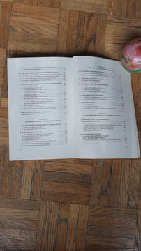 La bourgeoisie des campagnes et des bourgs en Quercy aux XVIIe et XVIIIe siècles
. AURICOSTE Françoise