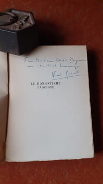 Le Romantisme fasciste. Etude sur l'oeuvre politique de quelques écrivains français
. SERANT Paul