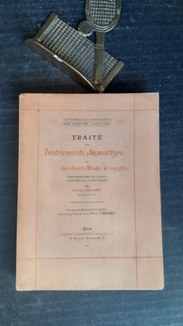 Tortures et tourments des martyrs chrétiens - Traité des instruments de martyre et des divers Modes de supplice employés par les Paiens contre les ...