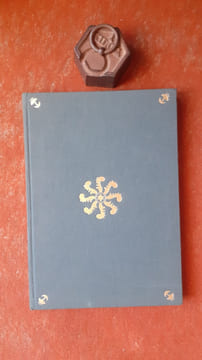 1901 - 2001. Cent livres pour un Centenaire - Quatre générations de libraires à Saint-Germain-des-Près
. CLAVREUIL Bernard & Stéphane