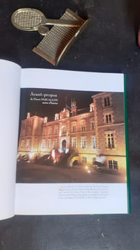 Un siècle d'Issoire
. BIENFAIT -SACHE Marie-Agnès - DENEUVE Pierre - DUMAS André - FAYET Georges - PAJOT Guy (et autres)
