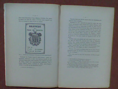 Etude sur les armoiries de la ville de Tournus . MEURGEY Jacques