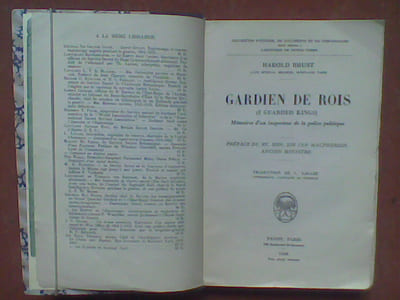 Gardien de Rois (I Guarded Kings). Mémoires d'un inspecteur de la police politique