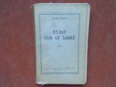 Ecrit sur le Sable . DELMAS Lucien