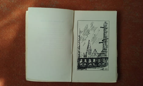 En flânant dans Senlis
. MARICOURT André de (Baron)