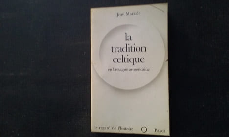La tradition celtique en Bretagne armoricaine
. MARKALE Jean