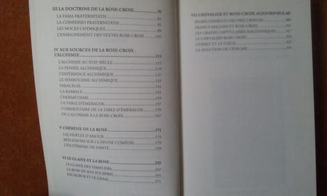 Aux Sources de la Rose-Croix - Mystères d'une tradition ésotérique
. DELBOS Claude