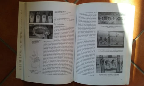 Les momies et la mort en Egypte
. DUNAND Françoise - LICHTENBERG Roger
