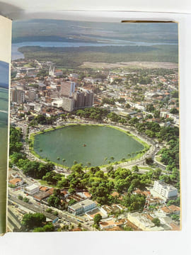 Parahyba. A cidade, o rio e o mar / The city, the river and the sea / La ville, le fleuve et la mer. Alvimar et Gonzaga Rodrigues (ed. et texte)