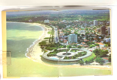 Parahyba. A cidade, o rio e o mar / The city, the river and the sea / La ville, le fleuve et la mer. Alvimar et Gonzaga Rodrigues (ed. et texte)