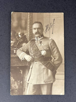 W Walce O Wolnosc / In Fight For Freedom / In Lotta Per La Libertà

+ three original Polish WW2 pictures, including a photograph of Marshal Jozef ...