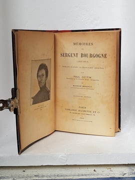 Mémoires du Sergent Bourgogne (1812-1813)Publiés d'après le manuscrit original par Paul Cottin et Maurice Hénault . COTTIN Paul