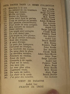 DES YEUX POUR PLEURER