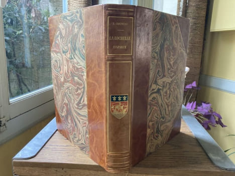 LA ROCHELLE DISPARUE. COUNEAU Emile Texte et Illustrations