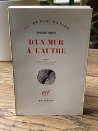 D'un mur à l'autre