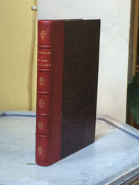 DIX-HUIT MOIS A ALGER ou récits des événemens qui s'y sont passés depuis le 14 juin 1830, jour du débarquement de l'armée française, jusqu'à la fin de décembre 1831 - Relié à la suite : DESASTRE DE CONSTANTINE et système de colonisation de la Régence d'AlgerParis Dentu, Palais-Royal, Galerie d'Orléans 1837 138 pp
