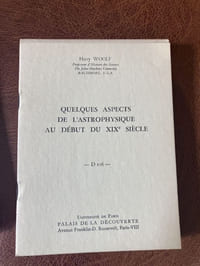 Quelques aspects de l'astrophysique au début du XIXe siècle D 106