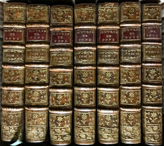 Oeuvres diverses de Pope. Traduites de l'anglois. Nouvelle édition considérablement augmentée avec de très belles figures en taille douce.