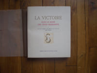 La Victoire sous le signe des Trois Croissants.
Tome I. La vie, les peines et les gloires de la Troisième Division d'Infanterie Algérienne en Italie.
Préface du Général Juin
(Tome II. En France et en Allemagne. Préface du Général de Lattre de Tassigny.)
Illustrations du Lieutenant Jouanneau-Irriera.
Editions Pierre Vrillon. Alger. 1946-48.