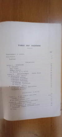 Recherches psychiques.
ESSAI DE TYPTOLOGIE
Alger. Imprimeries la typo-litho et Jules Carbonnel réunies. 1953.