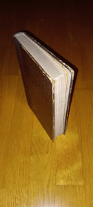 Odes d'Anacréon et poésies de Sapho, traduites en vers français par Veïssier de Combes professeur au collège royal de Henri IV, suivies de plusieurs pièces anacréontiques de Bion, Théocrite, etc.; et des imitations qui en ont été faites par les poètes français les plus célèbres.
Nouvelle édition, accompagnée du texte grec, collationné sur les meilleures éditions.

Paris. Benjamin Duprat, libraire de la société asiatique de Londres. 1839.
