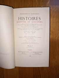 Bibliothèque Diabolique.
HISTOIRES DISPUTES ET DISCOURS
des illusions et impostures, des diables, des magiciens infames, sorcières et empoisonneurs : des ensorcelez et démoniaques et de la guérison d'iceux : item de la punition que méritent les magiciens, les empoisonneurs et les sorcières.
Le tout compris en six livres.
DEUX DIALOGUES touchant le pouvoir des sorcières et de la punition qu'elles méritent par Thomas Erastus, professeur en médecine à Heidelberg.
Avec deux indices : l'un des chapitres des six livres de Jean Wier.
L'autre des matières notables contenues en ce volume.
Volume I (et volume II);
Paris. Au bureau du Progrès Médical/ A. Delahaye et Lecrosnier éditeurs. 1885.