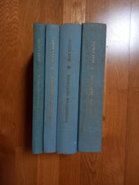 INSTITUTION DE LA RELIGION CHRÉTIENNE.
livre premier (second, troisième et quatrième dont tables).
Édition nouvelle publiée par la Société Calviniste de France sous les auspices de l'International Society for Reformed Faith and Action.
Labor et Fides. Genève. 1955 (1957 et 1958).