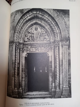 Les richesses d'art de la France.
LA BOURGOGNE. LA SCULPTURE.
Tome I. Texte et planches 1 à 48 ( et Tome II planches 49 à 127- Tome III planches 128 ...