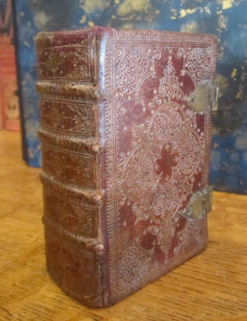 LIVRE DE MESSE EN LATIN. Recueil de plusieurs Textes. undefined