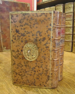 Antilogies et Fragmens Philosophiques, ou Collection méthodique des morceaux les plus curieux & les plus intéressans sur la Religion, la Philosophie, ...