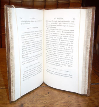 Pensées de Nicole, de Port-Royal, précédées d'une Introduction, et d'une Notice sur sa personne et ses écrits, par M. Mersan. NICOLE (Pierre)