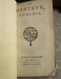 Le Menteur, Comédie