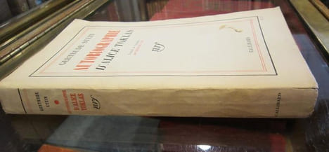 Autobiographie d'Alice Toklas. Traduit de l'anglais par Bernard Fay.. STEIN Gertrude