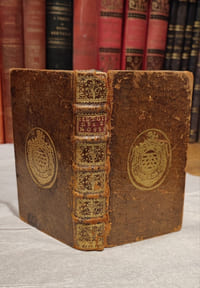 Mémoires d'Angleterre, contenant l'Histoire des deux roses, ou les différends des deux Maisons Royales d'Yorck et de Lencastre.