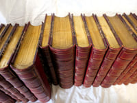 Le règne animal distribué d'après son organisation, pour servir de base à l'histoire naturelle des animaux, et d'introduction à l'anatomie comparée - EDITION accompagnée de planches gravées, représentant les types de tous les genres, les caractères distinctifs des divers groupes et les modifications de structure sur les quelles repose cette classification par une réunion de disciples de Cuvier - PARIS Fortin, Masson et Cie , libraires, imprimé chez Paul Renouard
