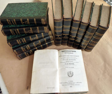Biographie Universelle ou Dictionnaire Historique des hommes qui se sont faits un nom par leur génie, leurs talens, leurs vertus, leurs erreurs ou leurs crimes... Nouvelle édition augmentée de plus de 3000 articles, rédigés par M. Pérennès...