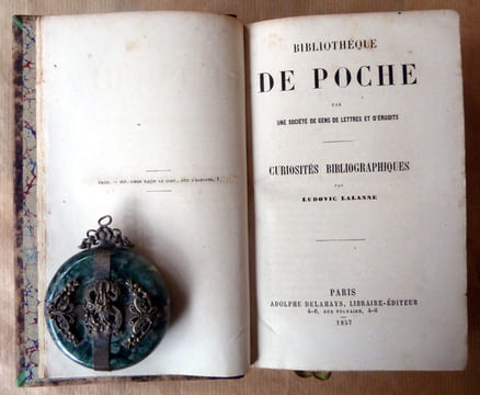 Curiosités Bibliographiques. Bibliothèque de Poche par Une Société de Gens de Lettres et d'Erudits.. Lalanne (Ludovic).