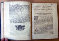 Exercitationes Anatomicae Duae de Structura et Usu Renum ut et de Gustus Organo. Novissime Deprehenso; Praemiffis ad Faciliorem in telligentiam Quibufdamde Saporibus...