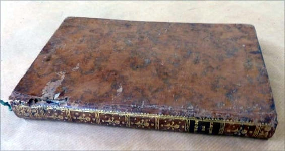 Leçons de Morale, de Politique et de Droit Public, puisées dans l'Histoire de notre Monarchie. Ou Nouveau Plan d'Etude de L'Histoire de France. Rédigé par les ordres et d'après les vues de feu Monseigneur Le Dauphin, pour l'instruction des Princes ses Enfants. Suivi de Lettre à M. Le P. H. sur l'objet moral de l'étude de l'histoire.