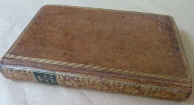 Vie de Marius traduite par M. Quevremont Professeur en L'Université De Paris.sl