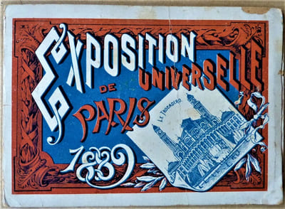 Un carnet présentant différents pavillons de pays du monde entier à l'Exposition Universelle de 1889 qui vit l'inauguration de La Tour Eiffel.