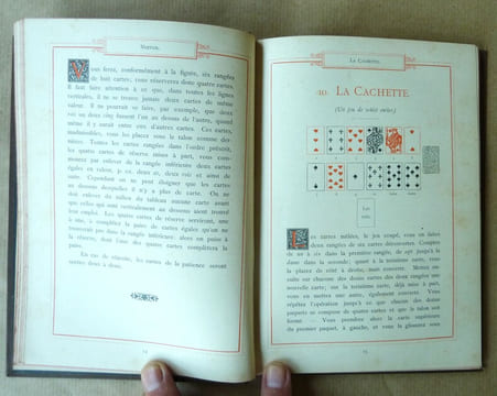 Le Livre Illustré des Patiences. 60 jeux de patience avec figures indiquant la place des cartes. 3ème édition.. [Comtesse de Blanccoeur ...?].