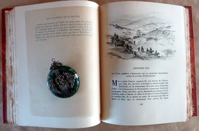 Don Quichotte de la Manche. Traduit par Francis de Miomandre. Joint "La Vie de Cervantès" par Mariano Toma avec de nombreux documents reproduits.